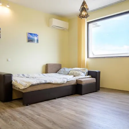 Apartment Hills View Near Central Bypmm *