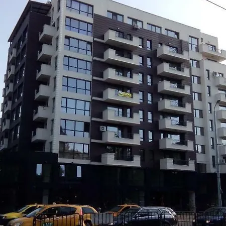 Hills View Near Central Bypmm Apartment *